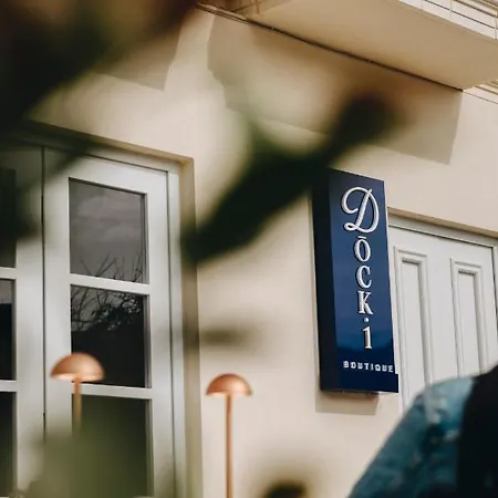 Dock 1 Boutique * Cospicua