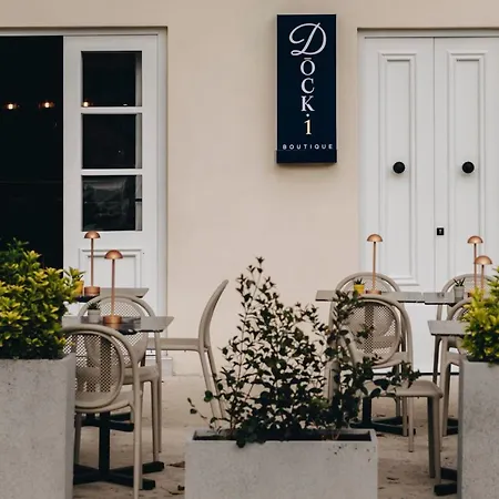 Dock 1 Boutique * Cospicua