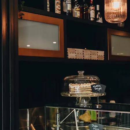 Hotel Dock 1 Boutique