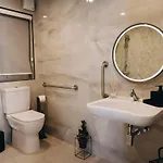 Отель Dock 1 Boutique Cospicua