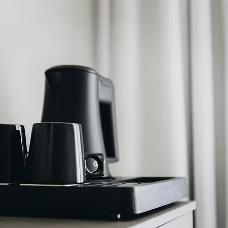 Dock 1 Boutique * Cospicua