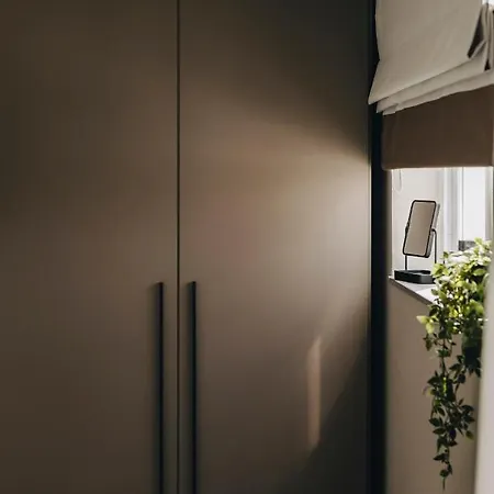 Dock 1 Boutique מלון *