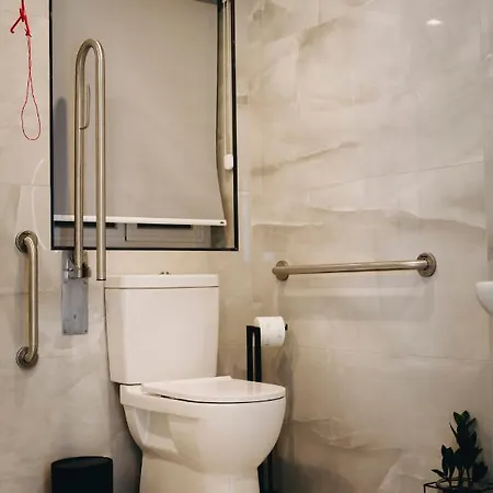 Dock 1 Boutique Hotel