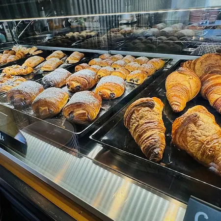 Hotel Dock 1 Boutique