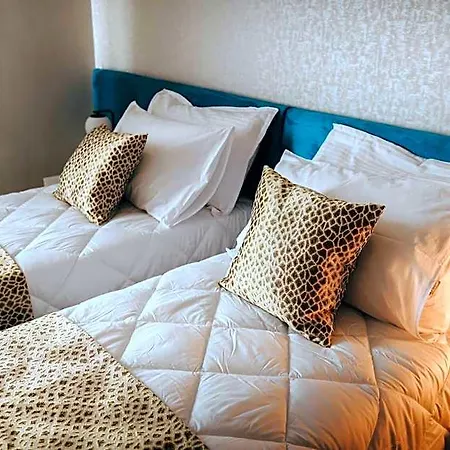 Hotel Dock 1 Boutique *