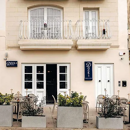 Hotel Dock 1 Boutique *