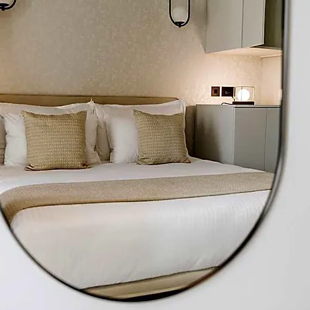 Dock 1 Boutique Hotel *